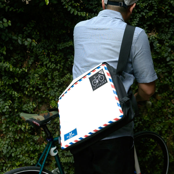 MESSAGE 信封郵差包(白色款)