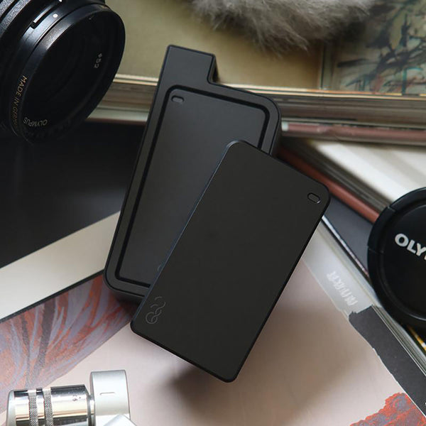 Q-SWAP 極速得電行動電源 10400_黑色