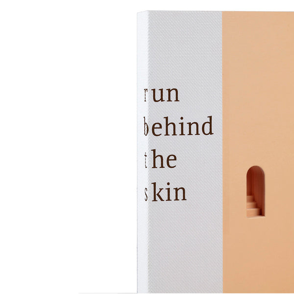 Run behind the skin 忐忑筆記本