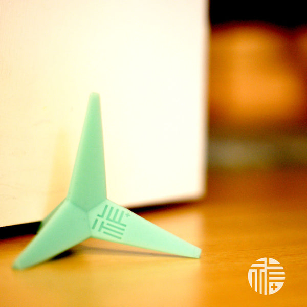 Spike Your Door 多功能爪釘